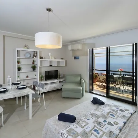 Apartment Olimpia's House